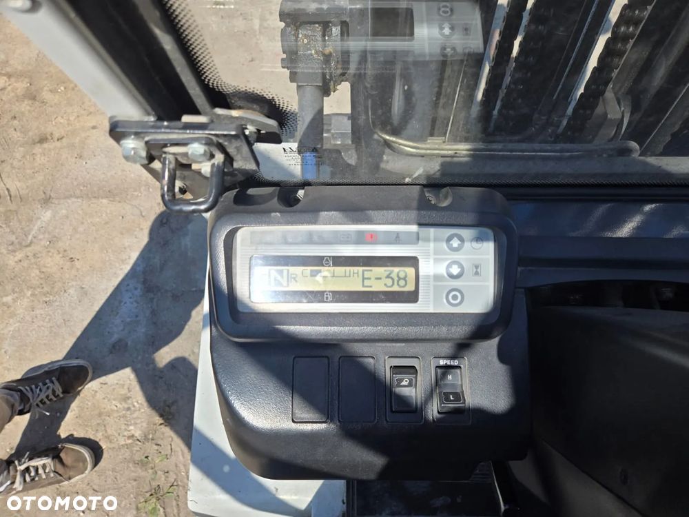 UniCarriers UG1D2A30LQ - 13