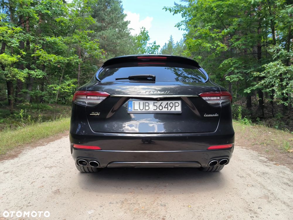 Maserati Levante S Q4 - 4