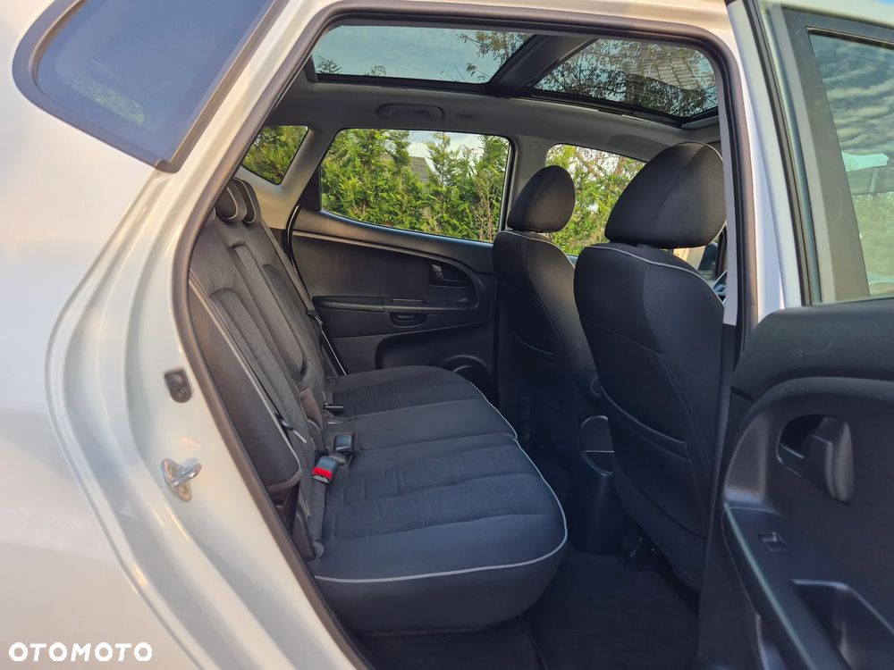 Kia Venga 1.6 CRDi 128 Dream-Team Edition - 35