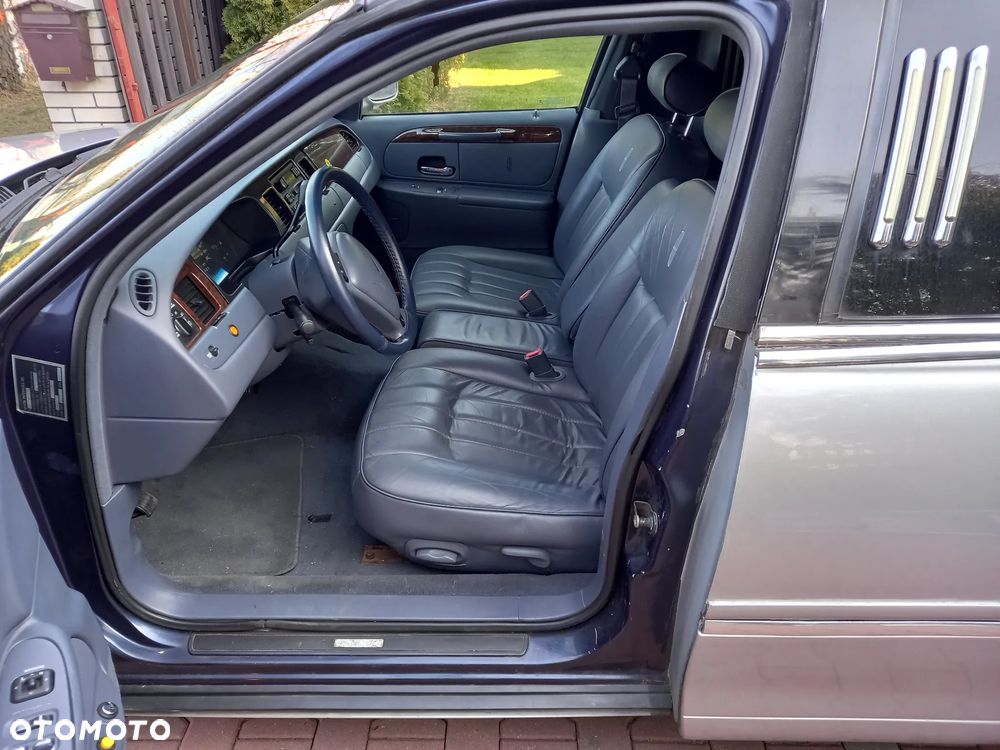 Lincoln Town Car 4.6 STD/Executive - 9