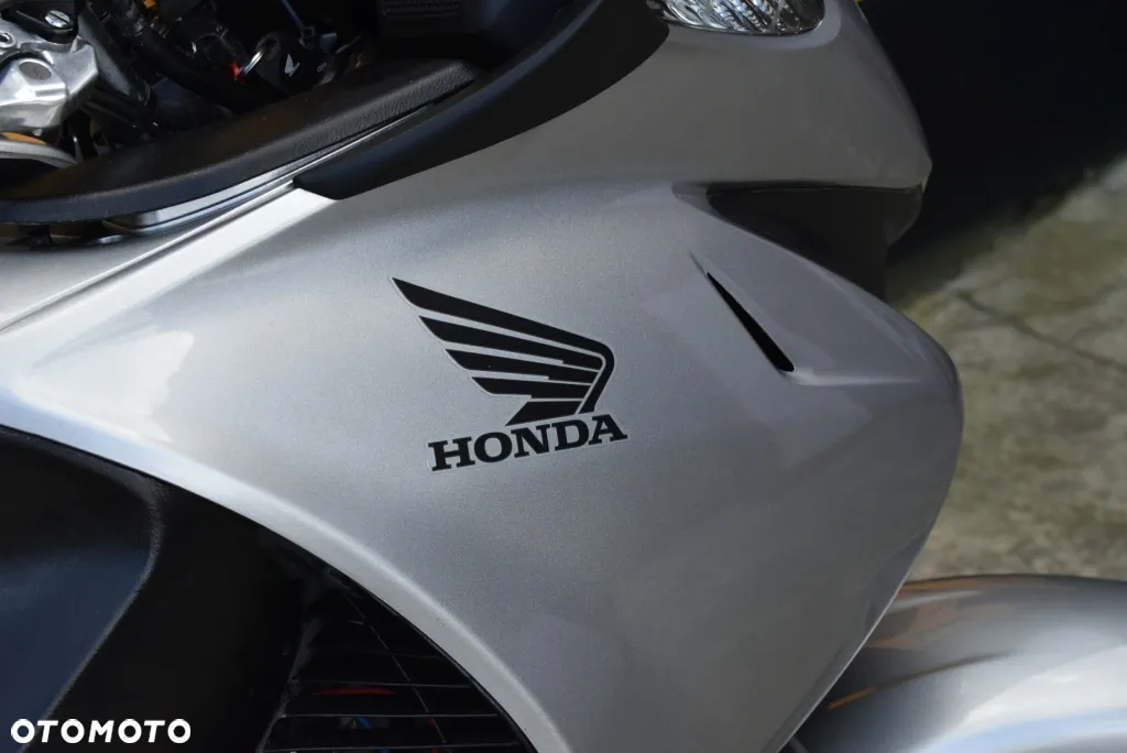 Honda Deauville - 30