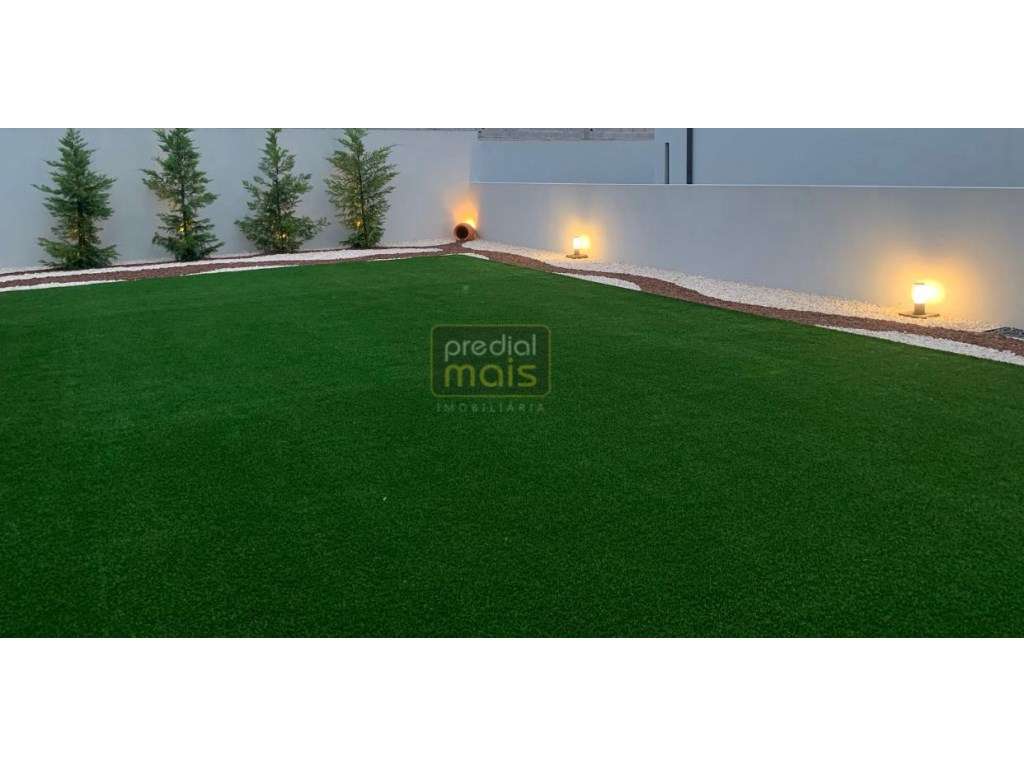 MORADIA DE 3 FRENTES C/ NOVA - ANTAS - Grande imagem: 3/12