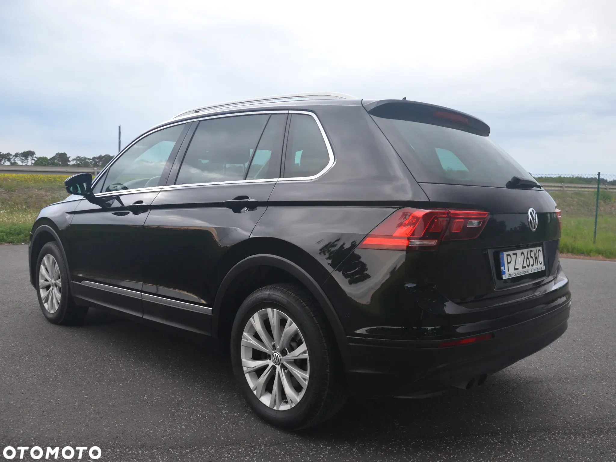 Volkswagen Tiguan - 5
