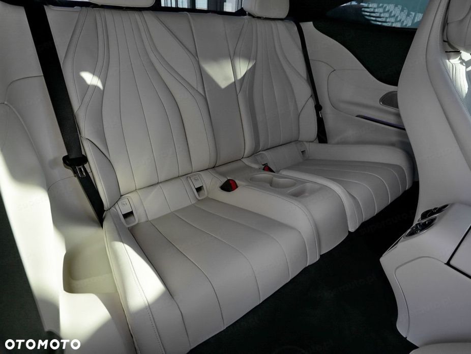 Mercedes-Benz CLE 300 mHEV 4-Matic AMG Line - 15
