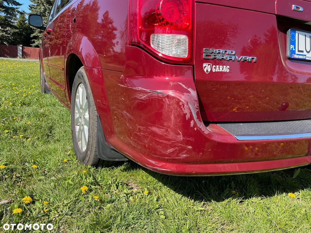 Dodge Caravan - 23