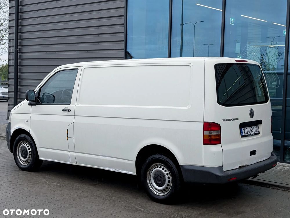 Volkswagen TRANSPORTER T5 - 2