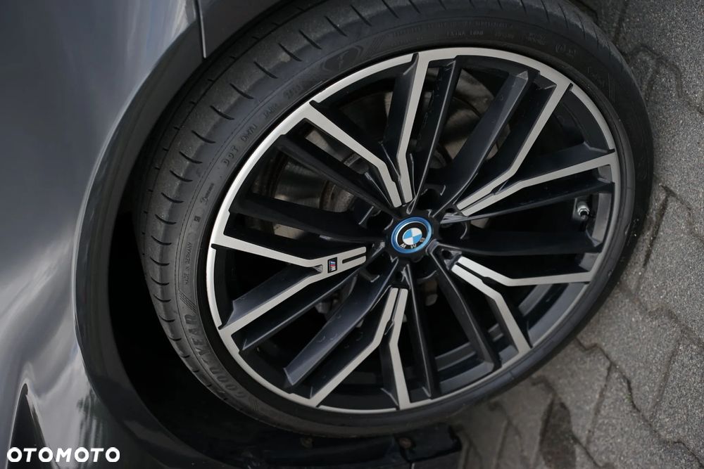 BMW Seria 5 - 16