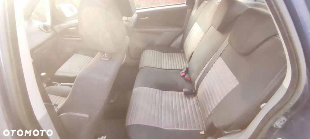Suzuki SX4 - 11