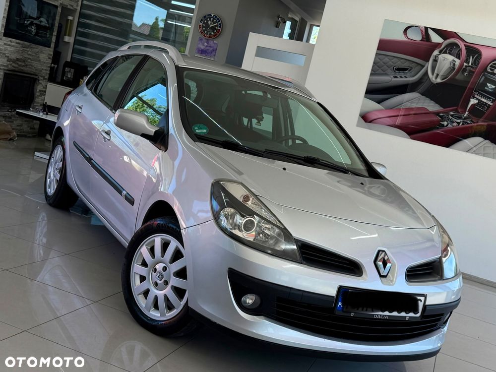 Renault Clio - 19