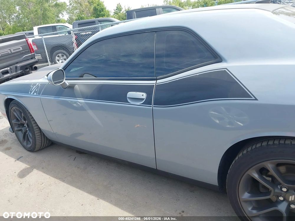 Dodge Challenger 5.7 R/T - 3