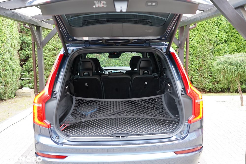 Volvo XC 90 - 8