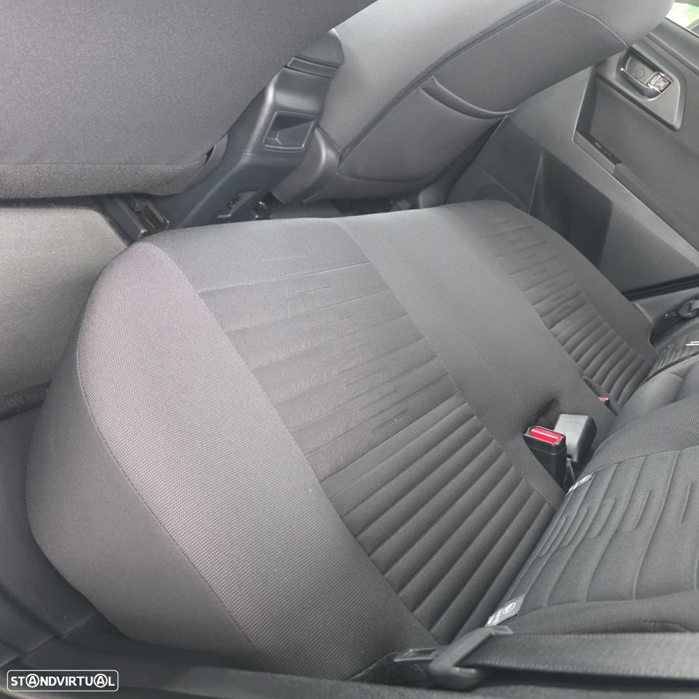 Toyota Auris 1.4 D-4D Comfort+Pack Sport - 33