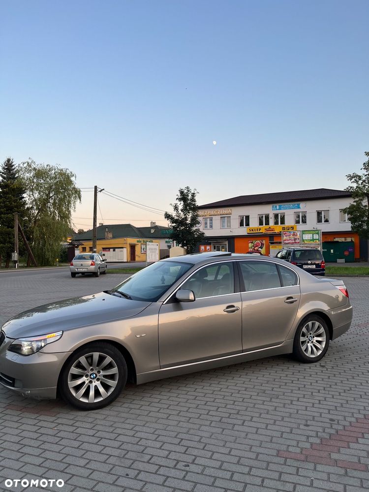 BMW Seria 5 525d - 5