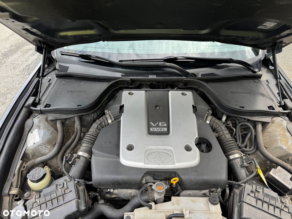Infiniti G G37 - 16