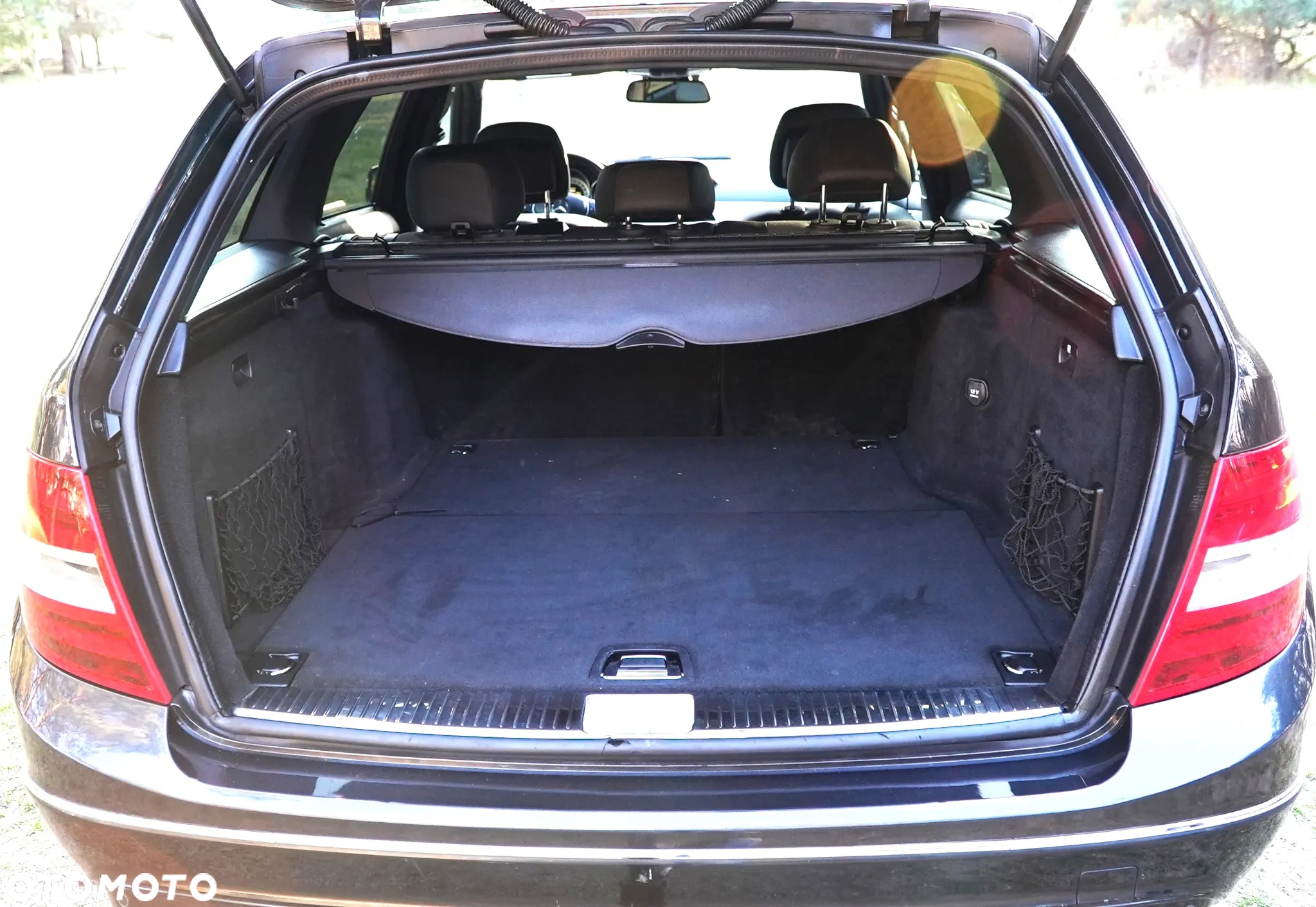 Mercedes-Benz Klasa C 180 T CGI Automatik BlueEFFICIENCY Avantgarde - 9
