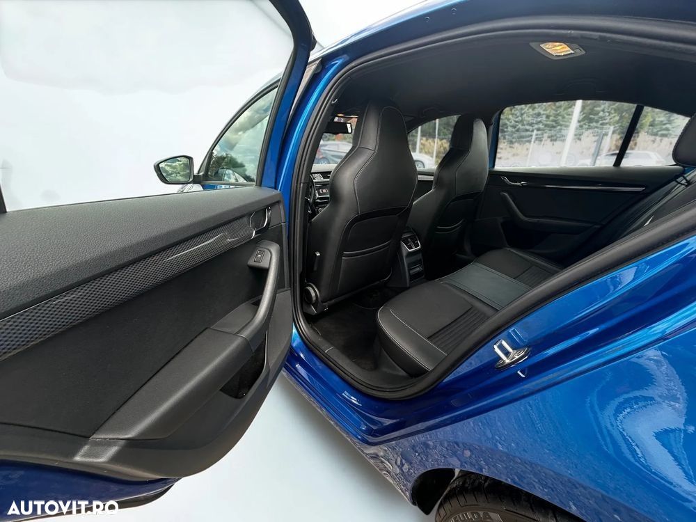 Skoda Octavia 2.0 TDI RS - 16