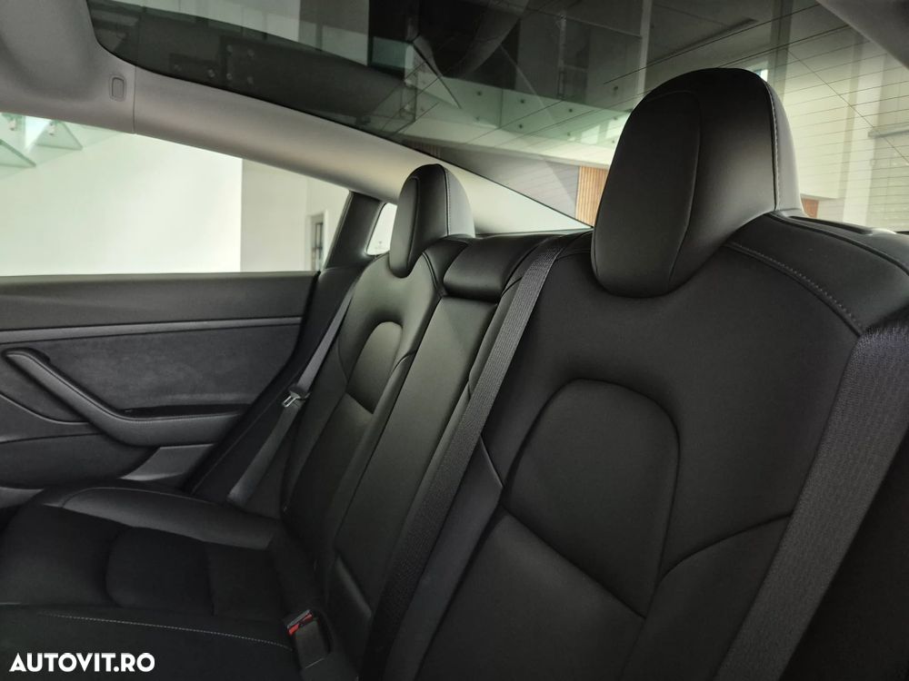 Tesla Model 3 Langstreckenbatterie Allradantrieb Dual Motor - 15