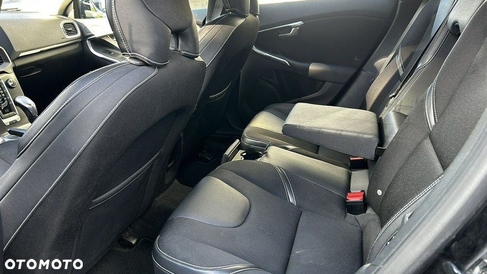 Volvo V40 - 19