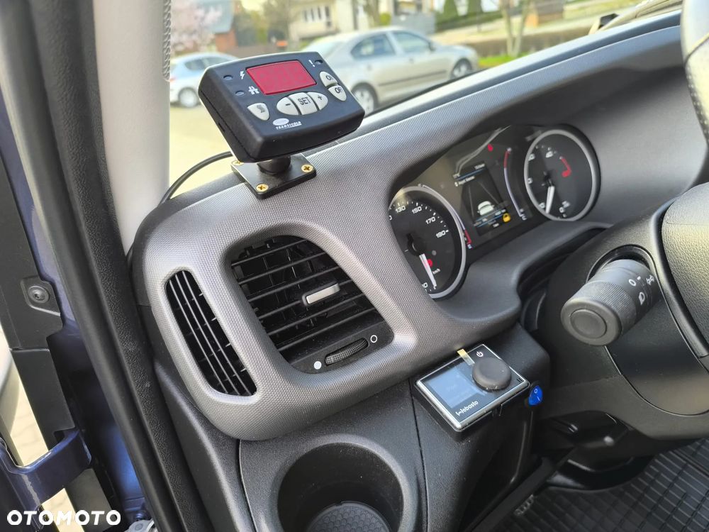 Iveco Daily 50C18, Winda 1000kg, Chłodnia + Grzanie, 10 Palet, Przebieg 44 tyś km, UNIKAT! - 31