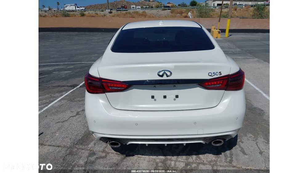Infiniti Q50 - 8