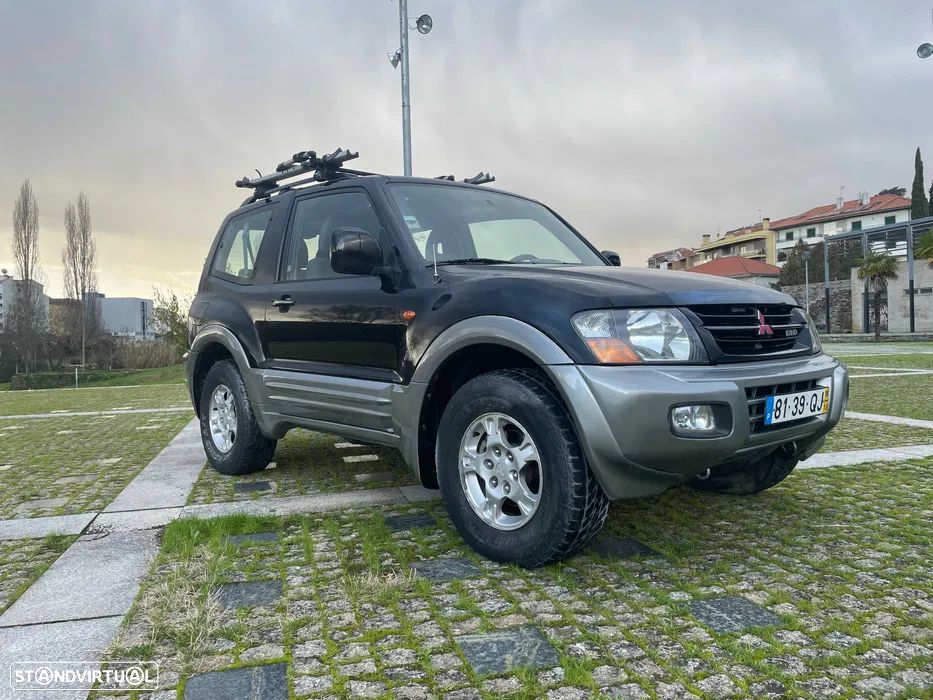 Mitsubishi Pajero 3.2 DI-D GLS - 1