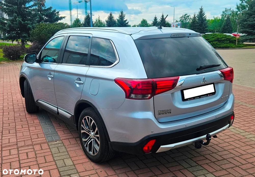 Mitsubishi Outlander 2.0 4WD Invite - 7