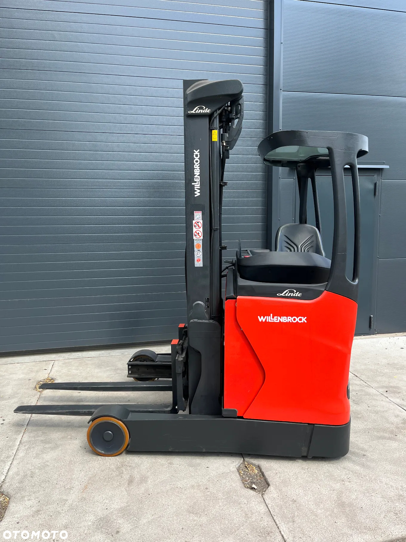 Linde Elektryczny wózek wysokiego składowania R16B / 1120 TRIPLEX przesuw boczny - 10