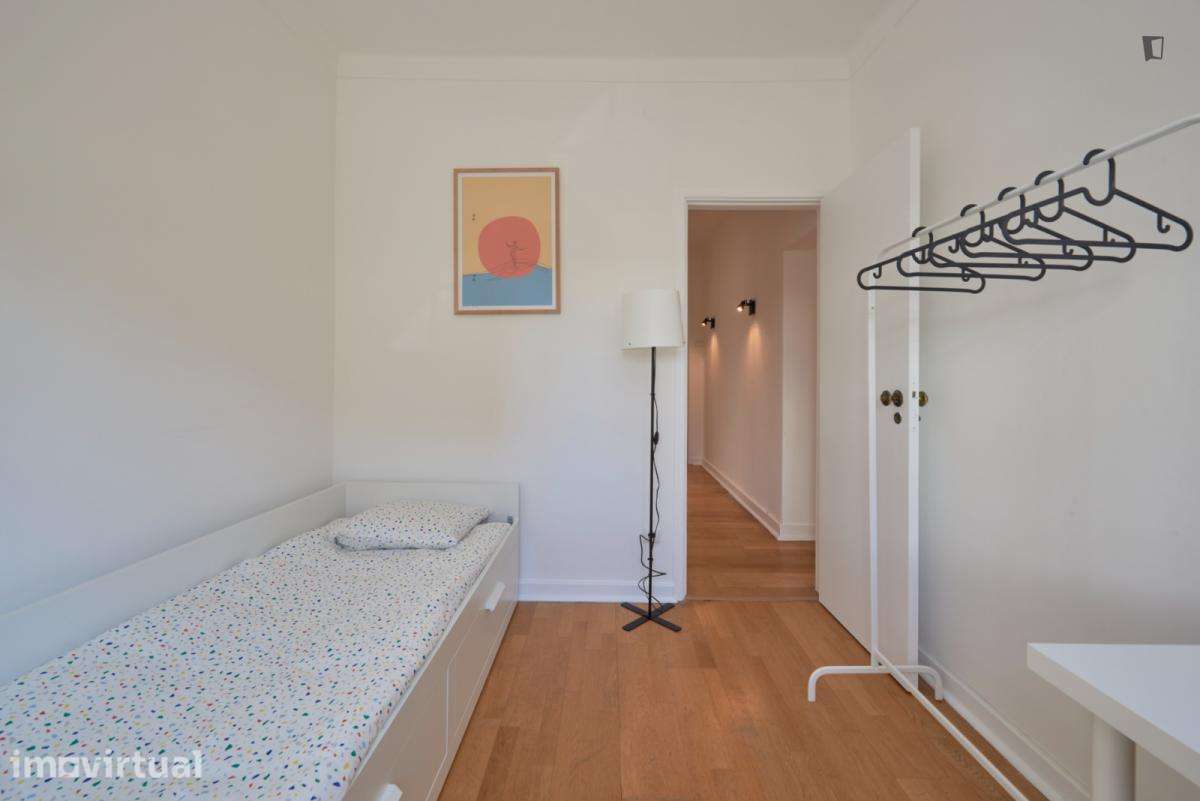 Quarto - localizado em Ajuda Lisbon - Grande imagem: 4/23