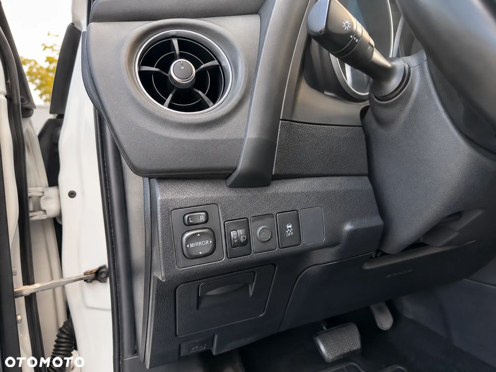 Toyota Auris - 32