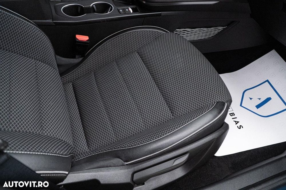 Renault Arkana E-TECH 145 Evolution - 40