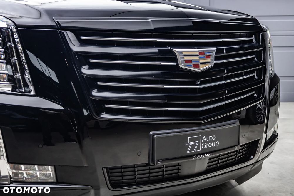 Cadillac Escalade 6.2 V8 AWD AT Platinum - 35