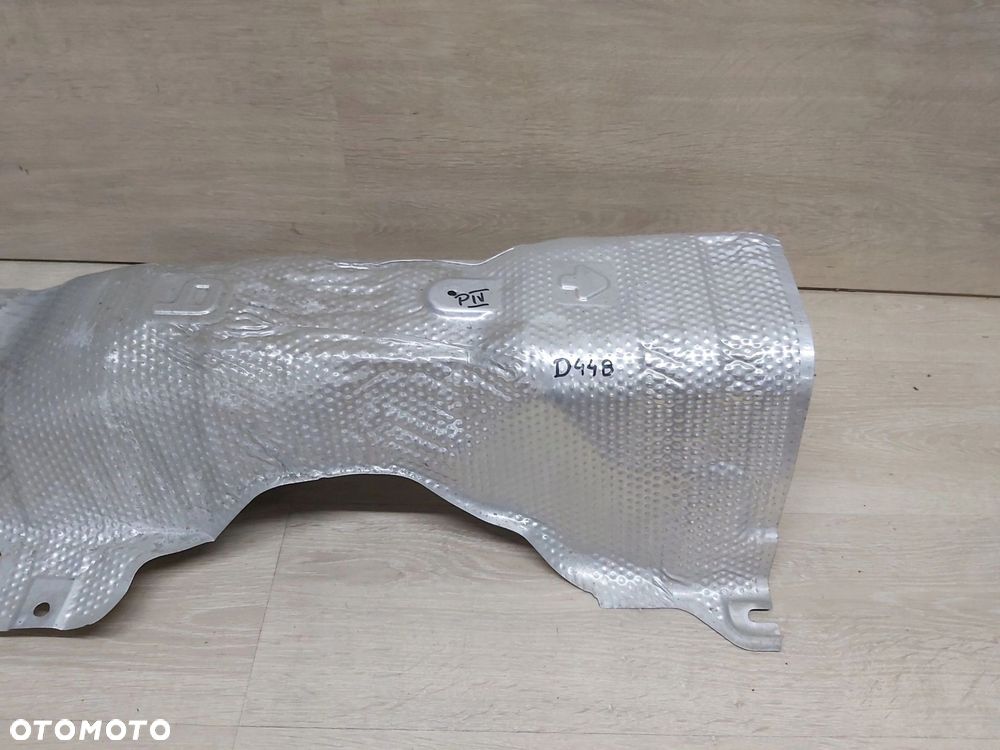 Toyota Prius IV xw50 osłona termiczna wydechu - 1