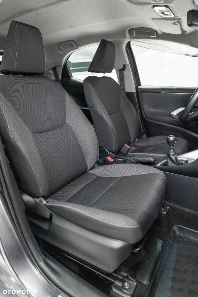 Toyota Yaris - 16