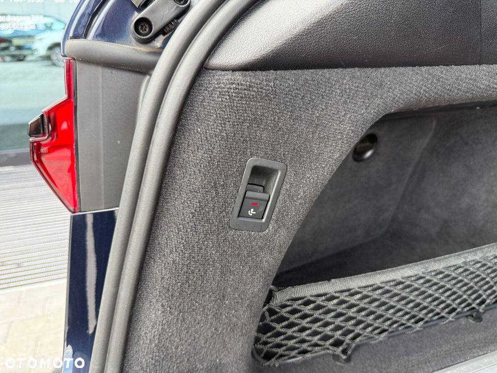 Audi A6 Allroad - 12