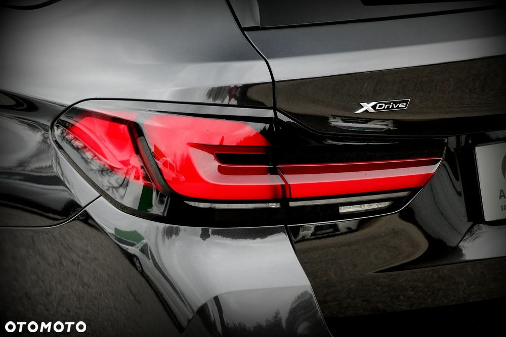 BMW Seria 5 530e xDrive M Sport sport - 7