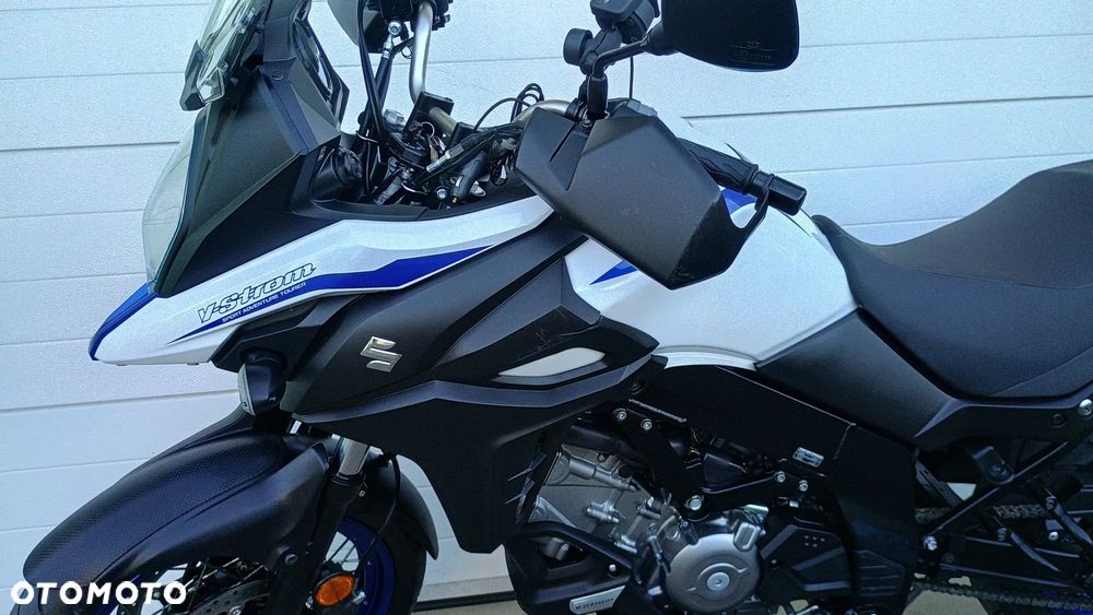 Suzuki DL - 27