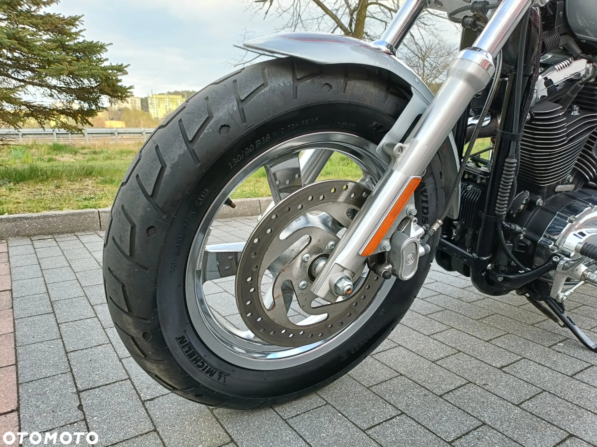 Harley-Davidson Sportster Custom 1200C - 29