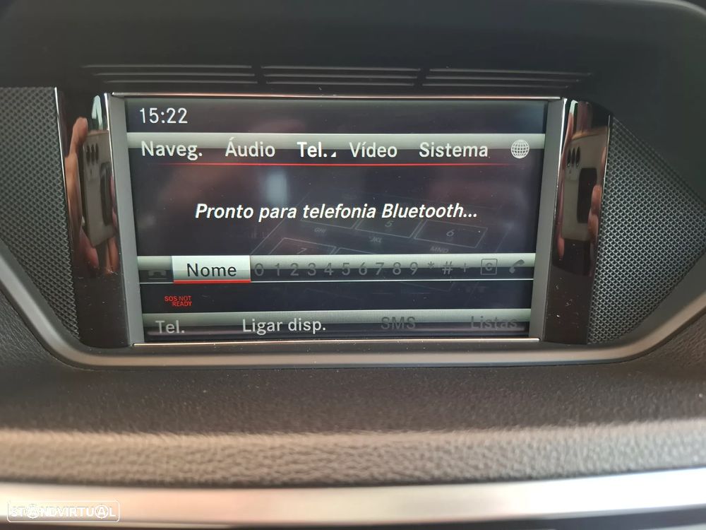 Mercedes-Benz E 300 Bluetec Hybrid Avantgarde - 36