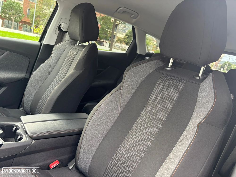 Peugeot 3008 1.5 BlueHDi Active Pack - 21