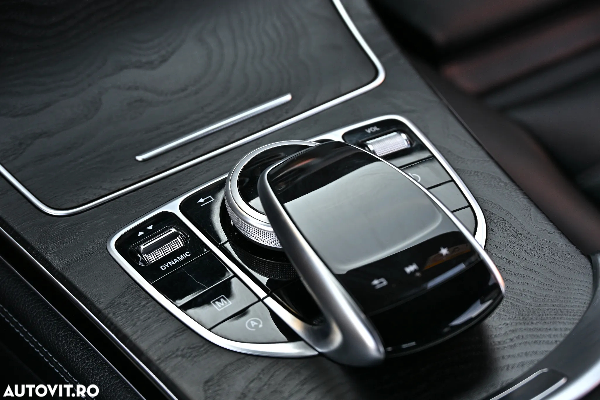 Mercedes-Benz GLC 250 d 4Matic 9G-TRONIC - 37