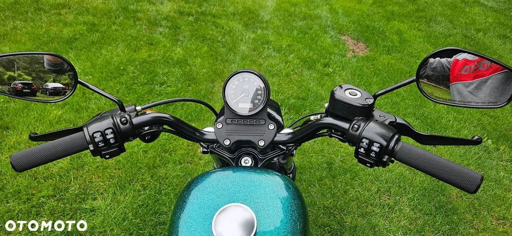 Harley-Davidson Sportster Iron 883 - 24