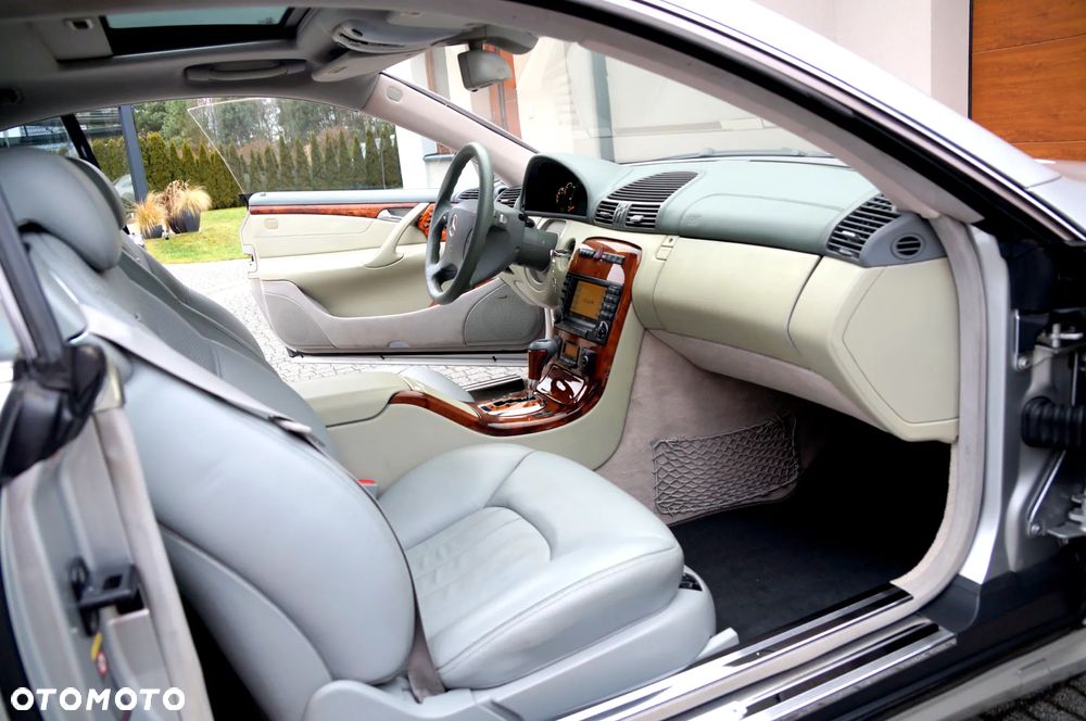 Mercedes-Benz CL 55 AMG - 22