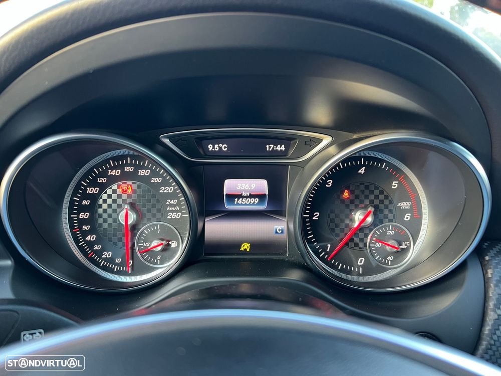 Mercedes-Benz A 180 d AMG Line - 18