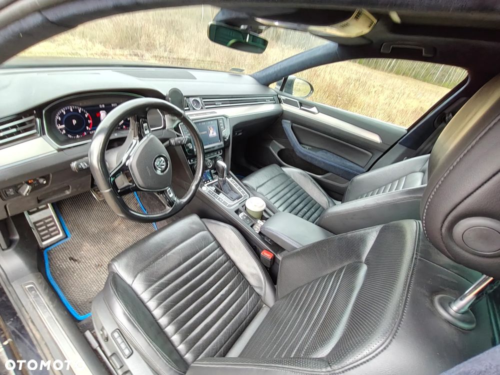 Volkswagen Passat - 5