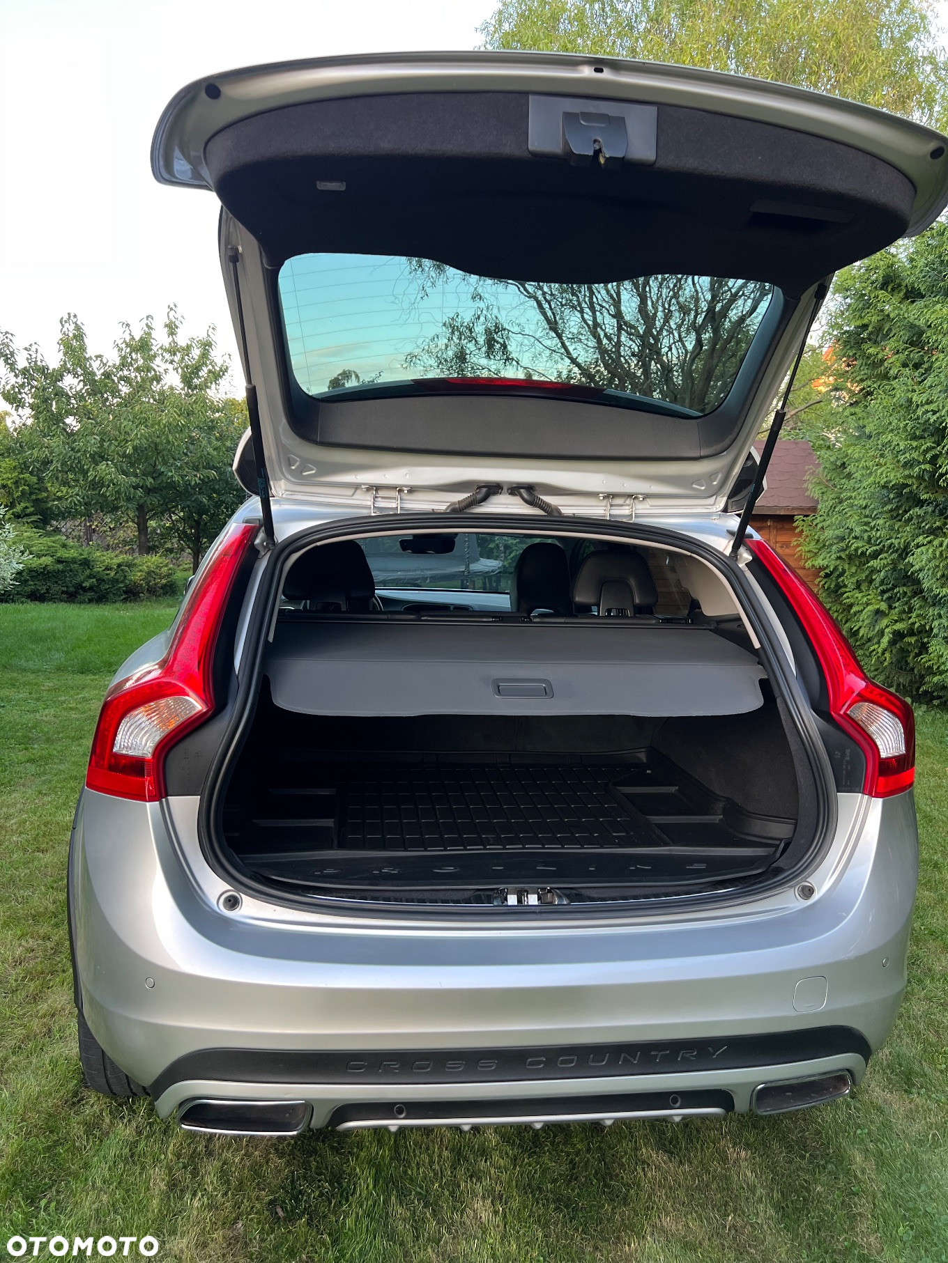 Volvo V60 Cross Country D4 Drive-E Summum - 22
