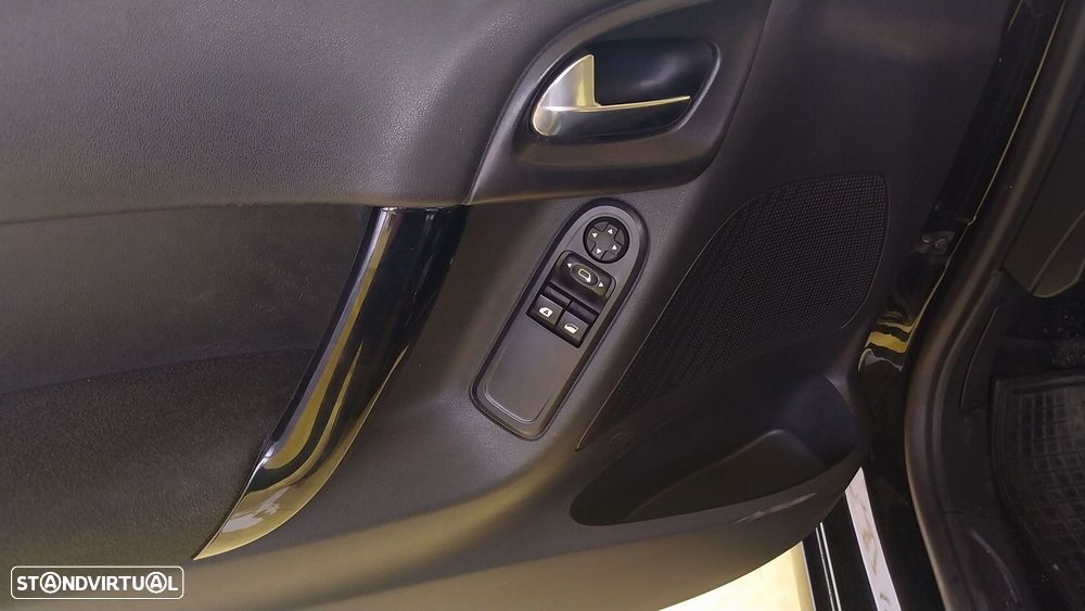 Citroën C3 1.2 PureTech Attraction - 4