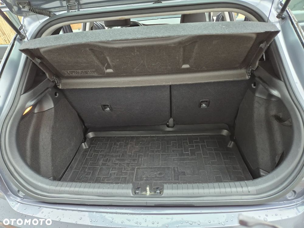 Hyundai i20 1.2 Comfort - 10