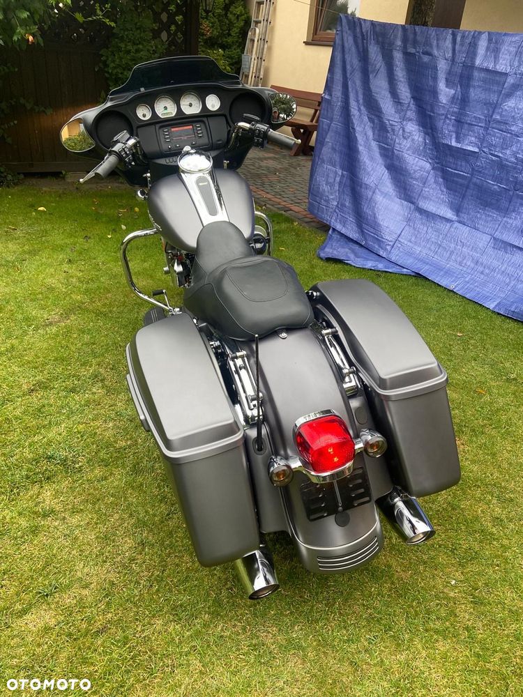 Harley-Davidson Touring Street Glide - 4