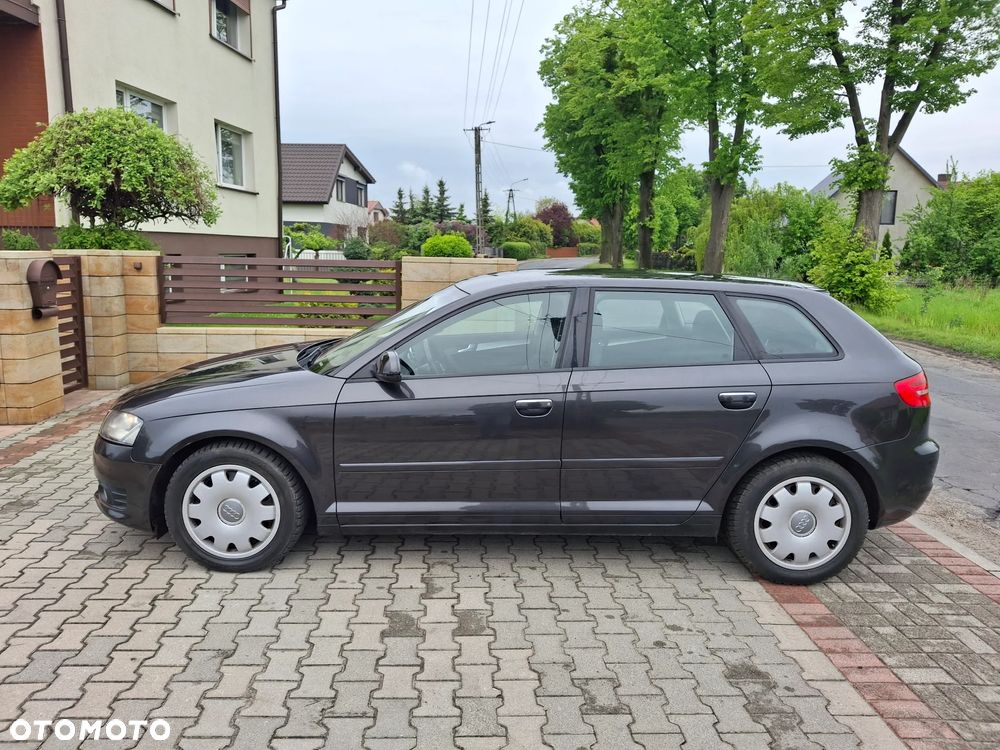 Audi A3 Sportback 1.4 TFSI Attraction - 2