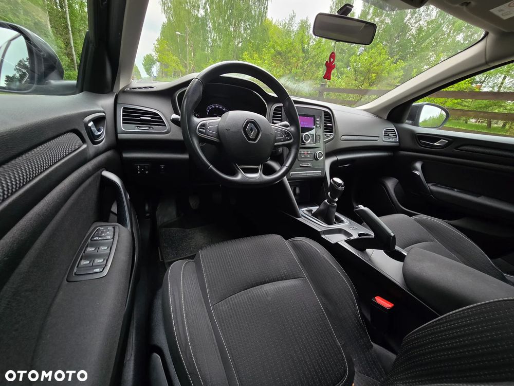 Renault Megane 1.6 SCe Life - 34